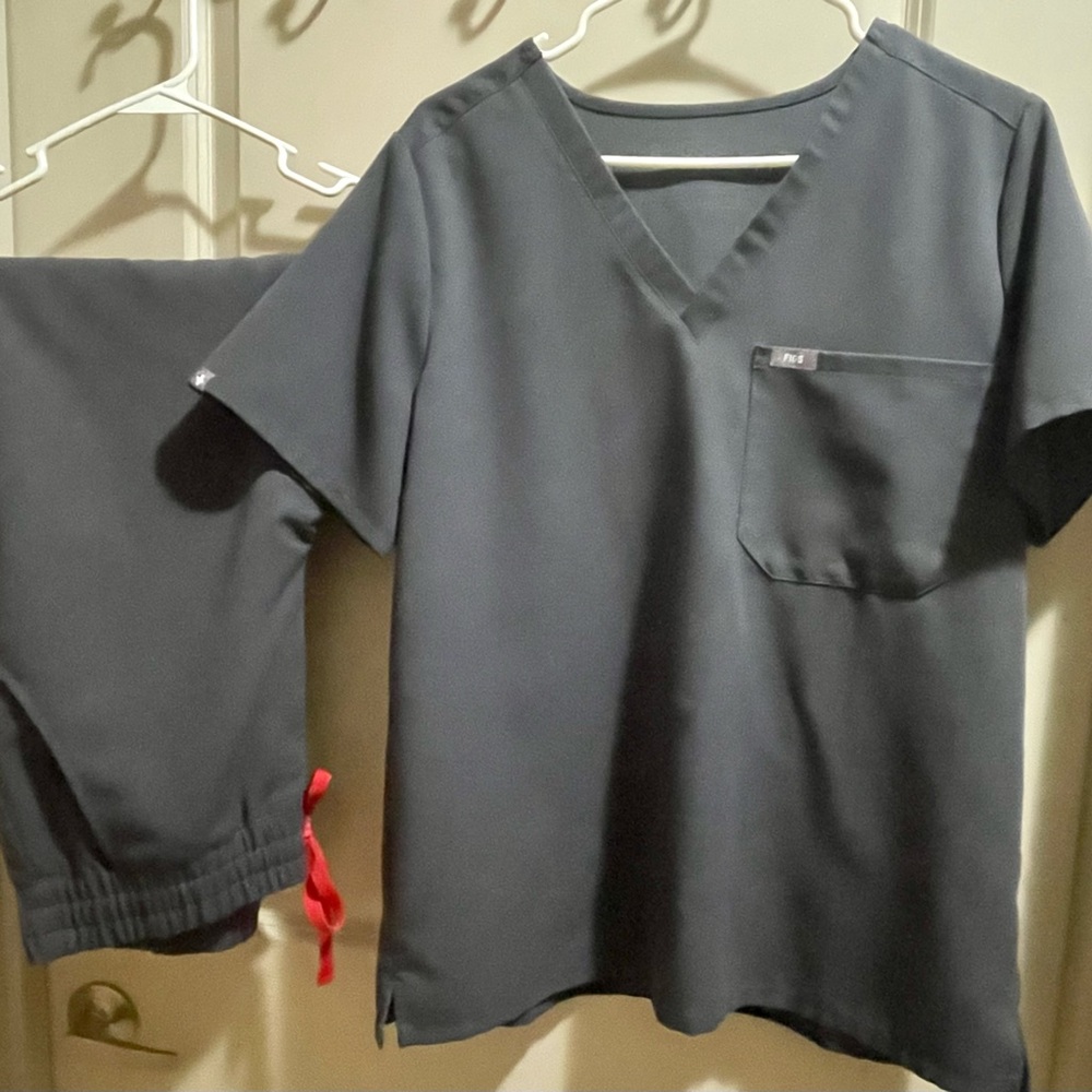 FIGS Scrubs